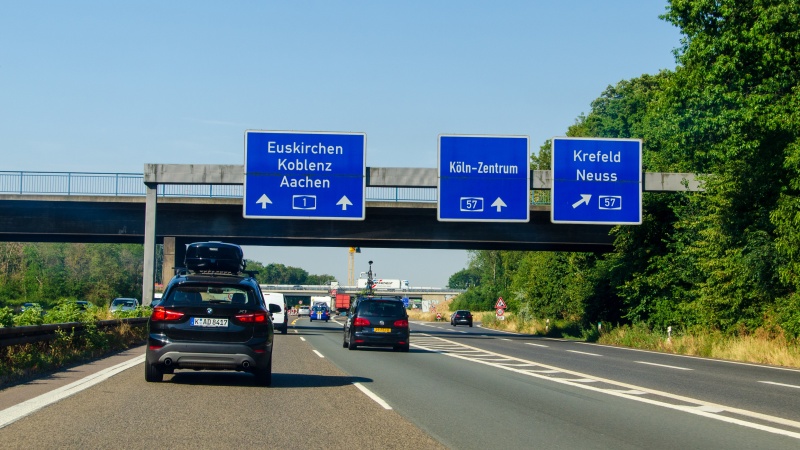Majoritatea germanilor vor limită de viteză pe Autobahn!