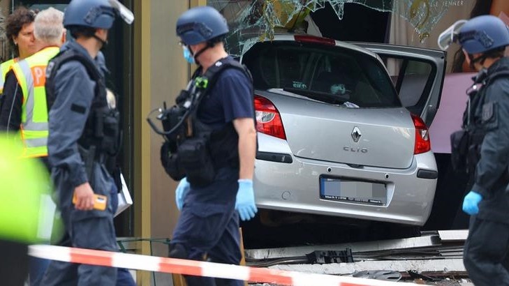 UPDATE: Germania în stare de șoc! Atentat terorist sau accident auto?