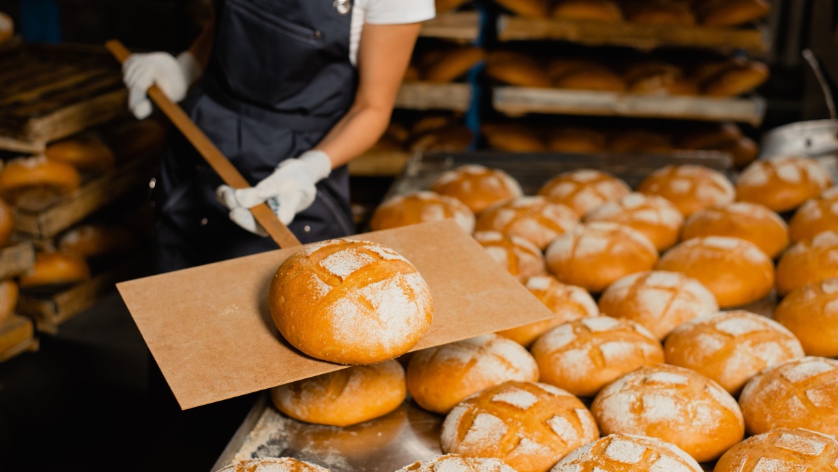 Scumpire șoc! Cât mai costă o pâine în Germania?
