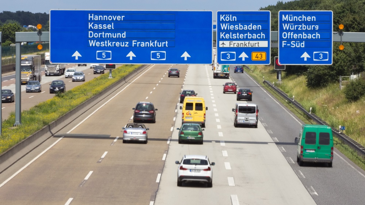 Germania: Care ar putea fi limita de viteză pe autobahn?