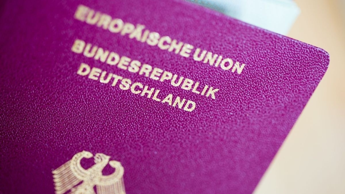 Deții legal pașaport german? Vezi ce avantaje ai!
