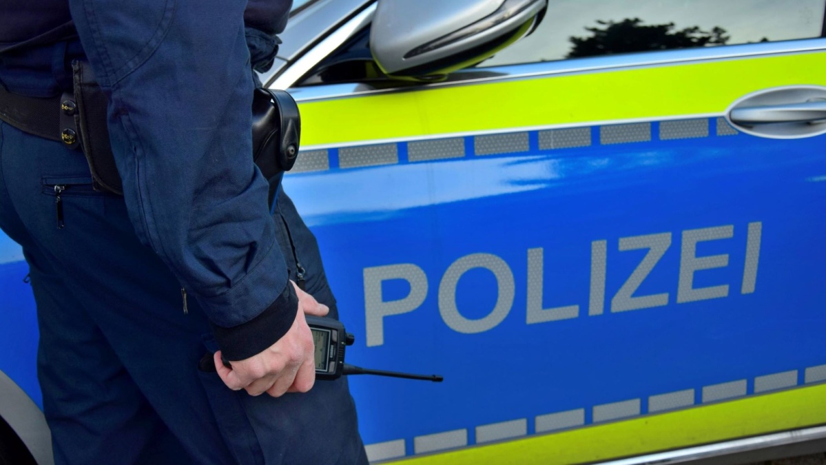 Șoferi români, opriți de trei ori în aceeași zi de poliția germană